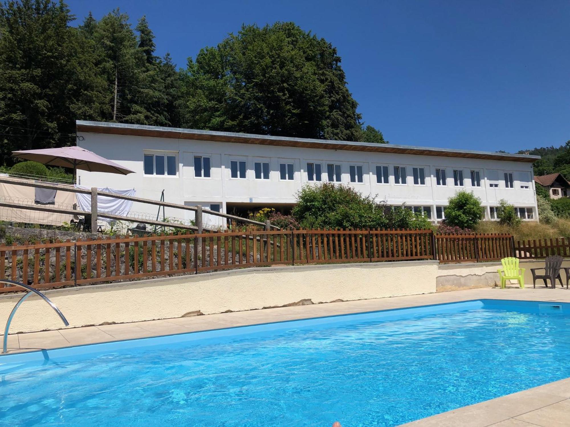 Camping du Château Granges-sur-Vologne Exterior foto